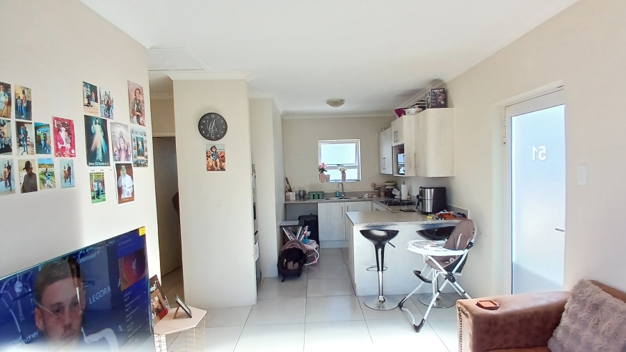 To Let 2 Bedroom Property for Rent in Overbaakens Eastern Cape